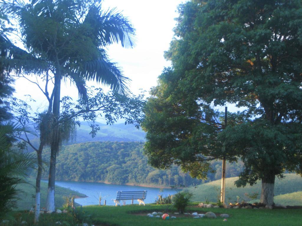 Pousada Canto Do Lago Piracaia Buitenkant foto